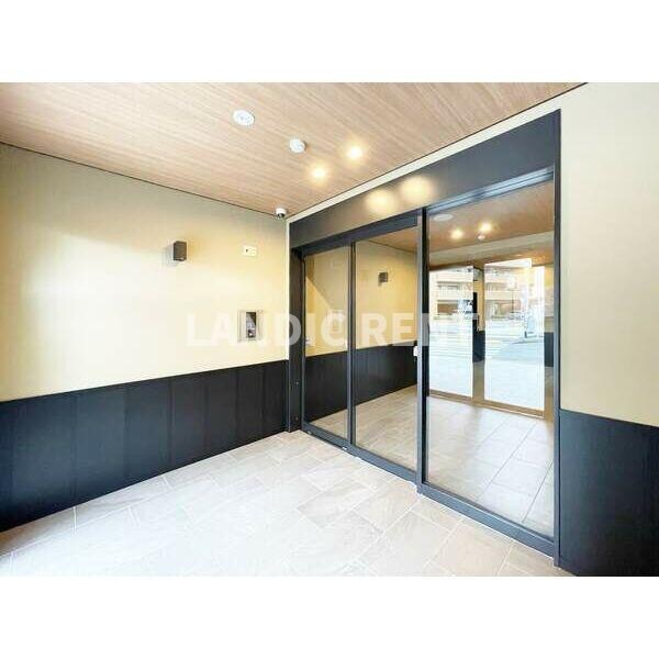 パグーロ西新南の物件外観写真