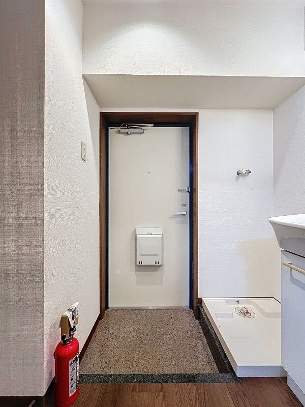 茅場町駅 徒歩1分 9階の物件内観写真