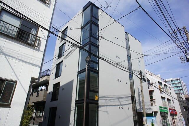 門前仲町駅 徒歩4分の物件外観写真