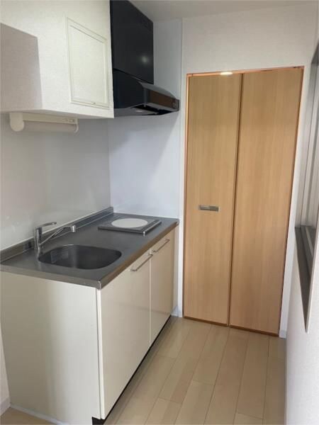 東新宿駅 徒歩1分 8階の物件内観写真