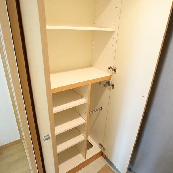 稲荷町駅 徒歩4分 4階の物件内観写真