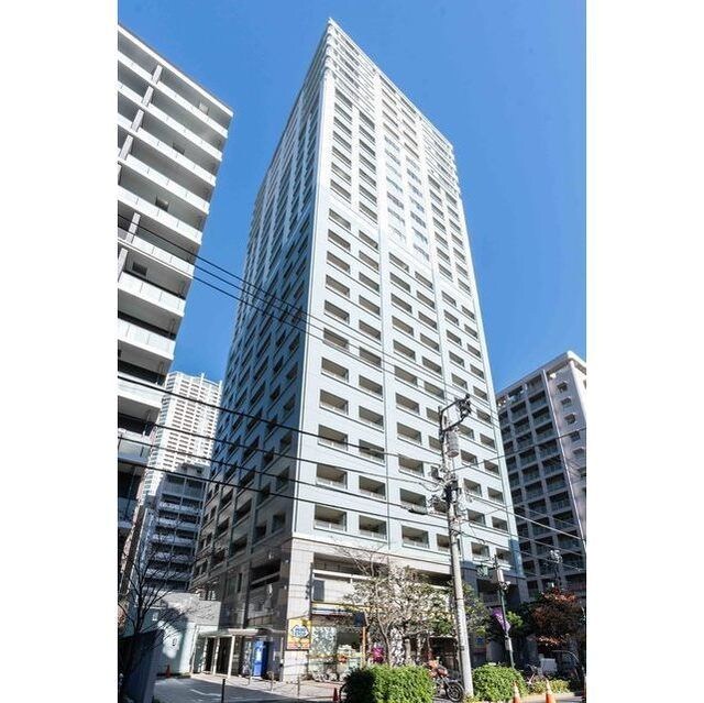 新宿御苑前駅 徒歩4分の物件外観写真