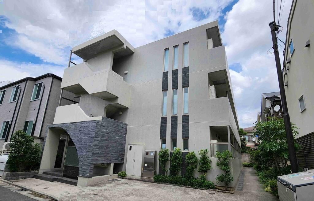 中野駅 徒歩10分の物件外観写真