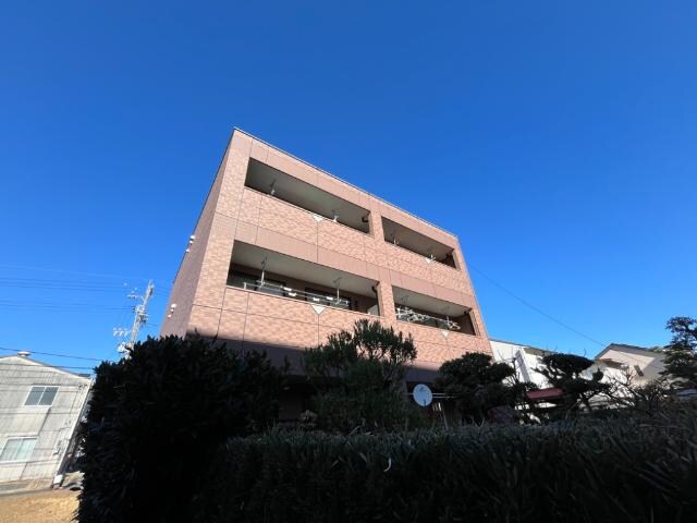 ステイタカダの物件外観写真