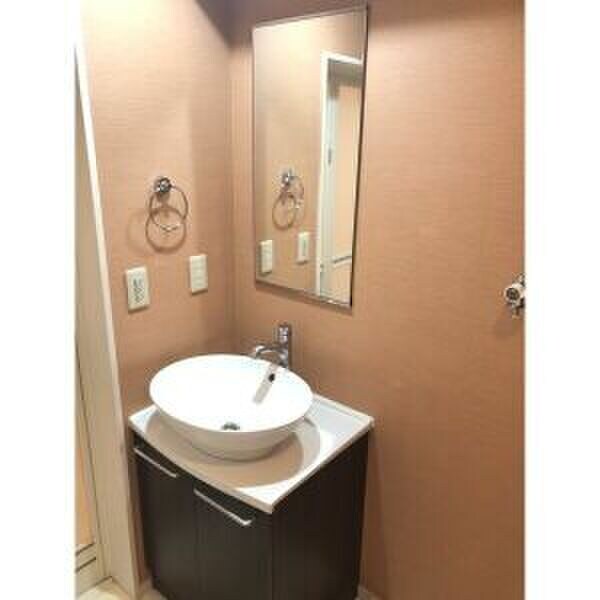 栄生駅 徒歩11分 1階の物件内観写真