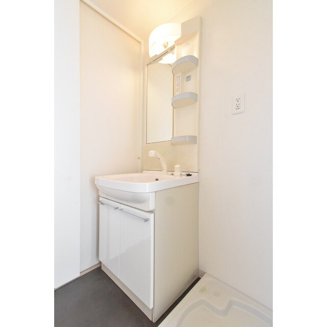 Gramercy Sakaeの物件内観写真