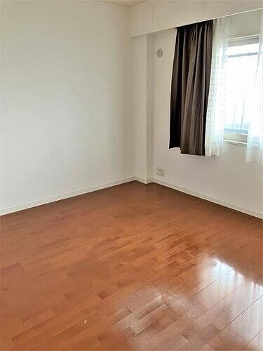 サーパス本山鹿子町の物件内観写真