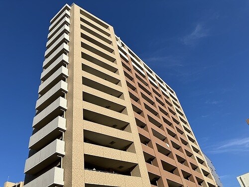 ベレーサ鶴舞公園の物件外観写真