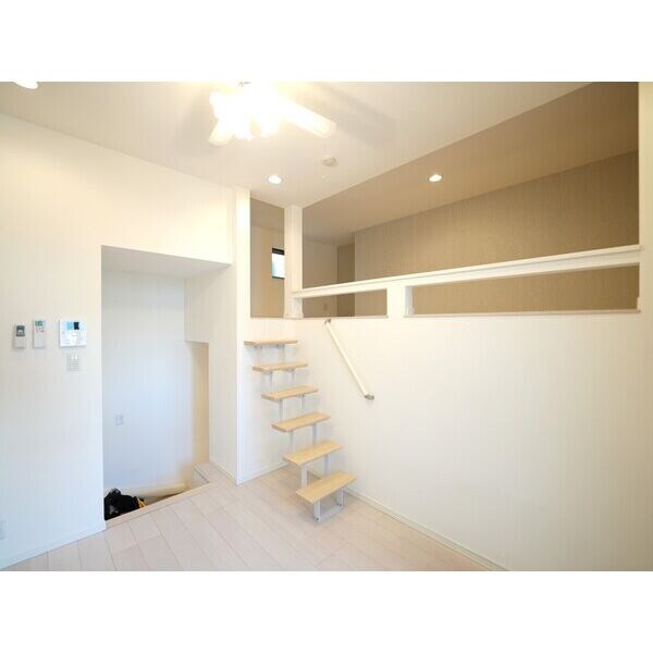 尼ケ坂駅 徒歩9分 2階の物件内観写真