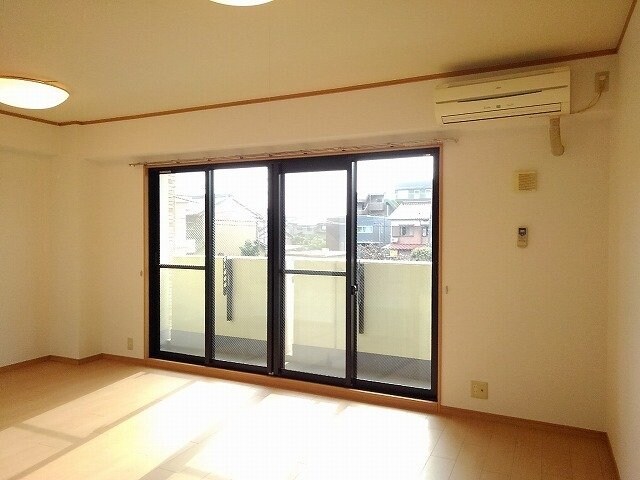 ライラックの物件内観写真