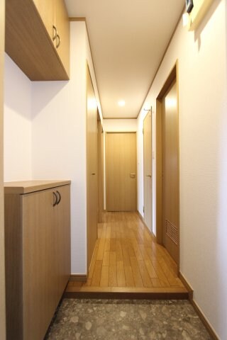 クレストコートの物件内観写真