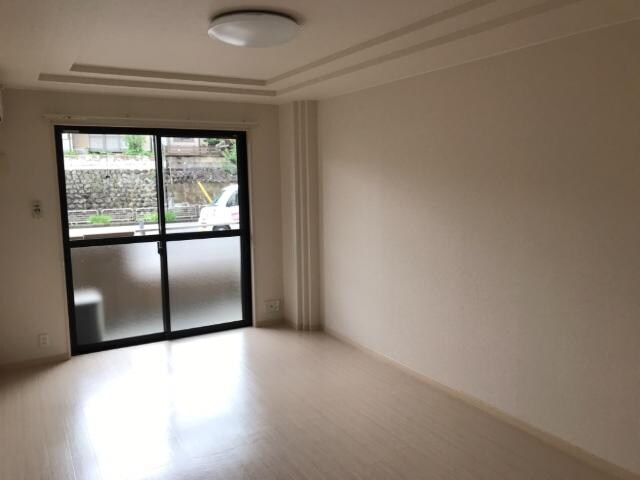 プレジデント・川中の物件内観写真