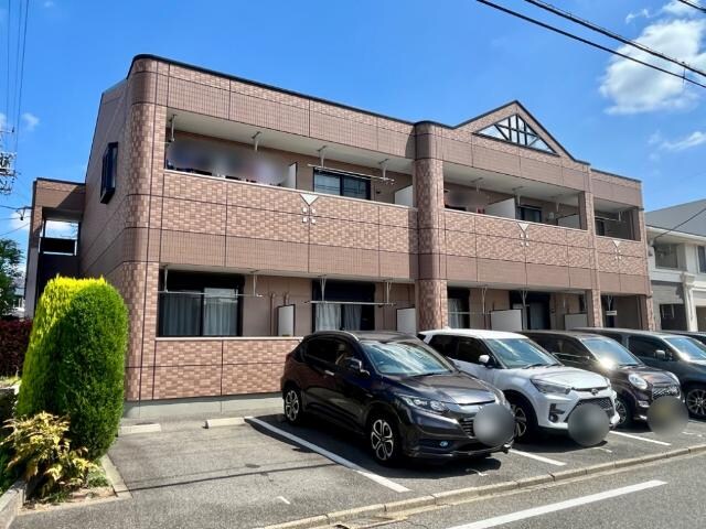 ラ　クローンの物件外観写真