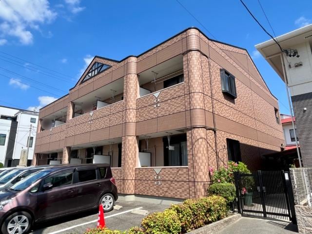 ラ　クローンの物件外観写真