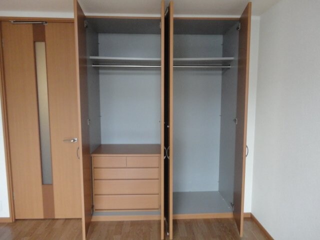 ラ　クローンの物件内観写真