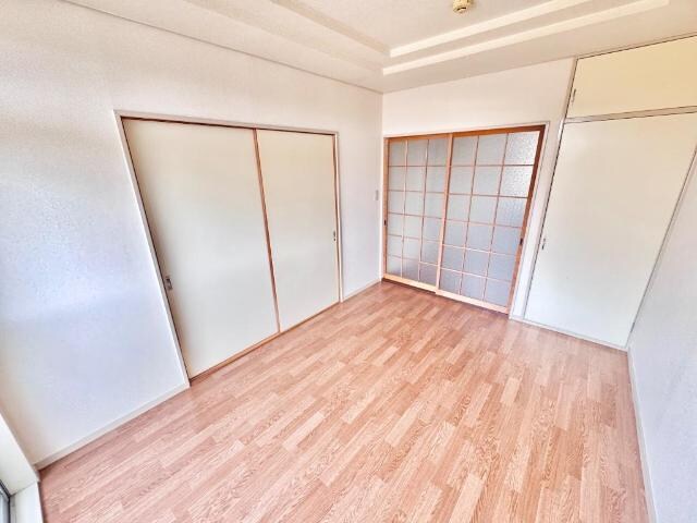 シャトーエルクの物件内観写真