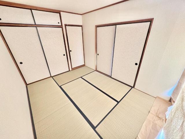 シャトーエルクの物件内観写真