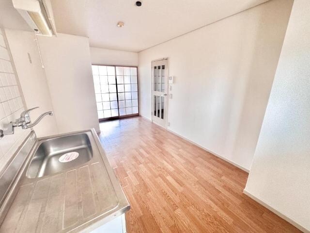 シャトーエルクの物件内観写真