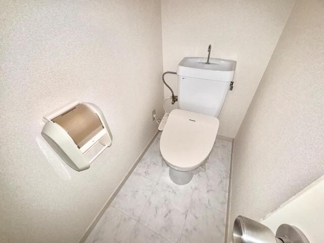 シャトーエルクの物件内観写真