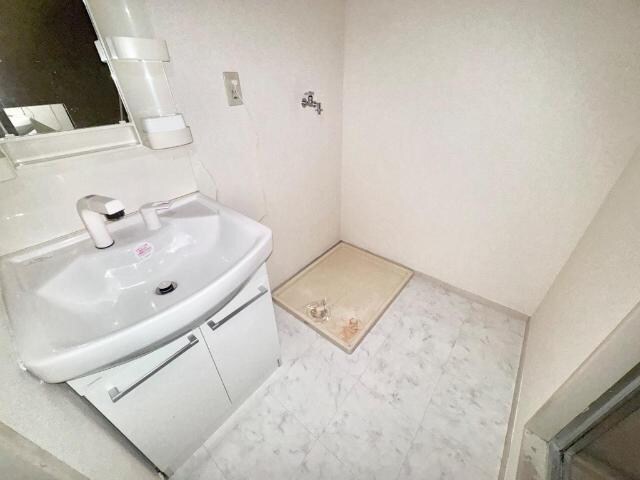 シャトーエルクの物件内観写真