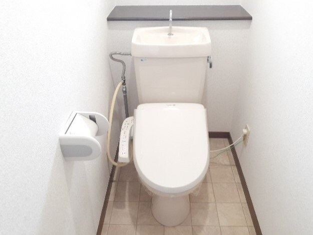 クインズコートの物件内観写真