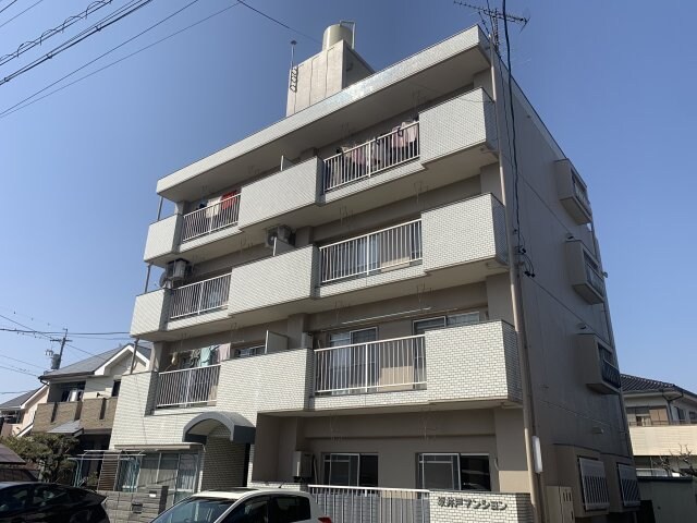 坂井戸マンションの物件外観写真