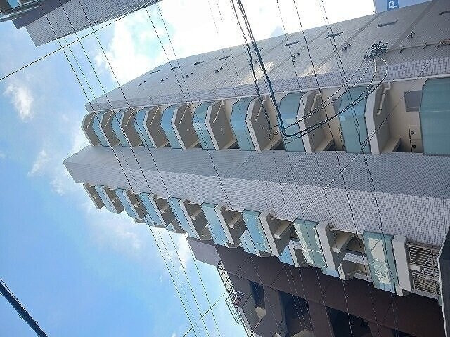 ホワイトメゾン新栄の物件外観写真