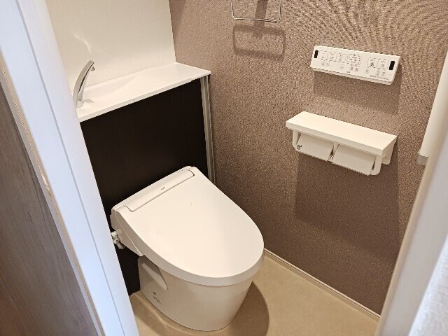 ホワイトメゾン新栄の物件内観写真