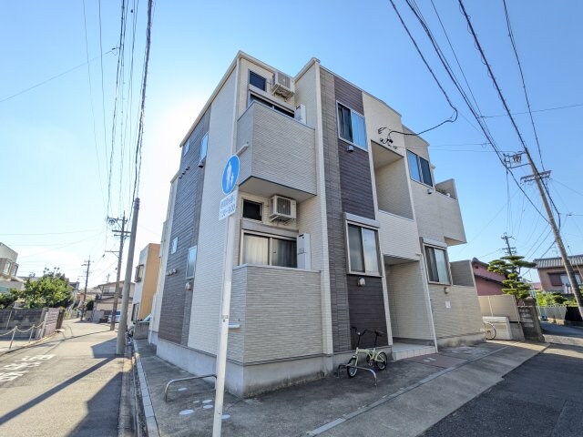 クオーレ名古屋の物件外観写真