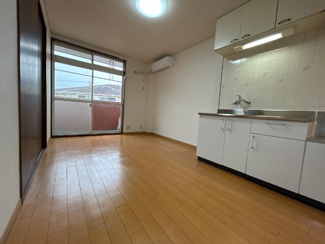 ディアウィングニシジマの物件内観写真