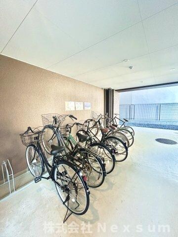 ディアレイシャス泉の物件内観写真