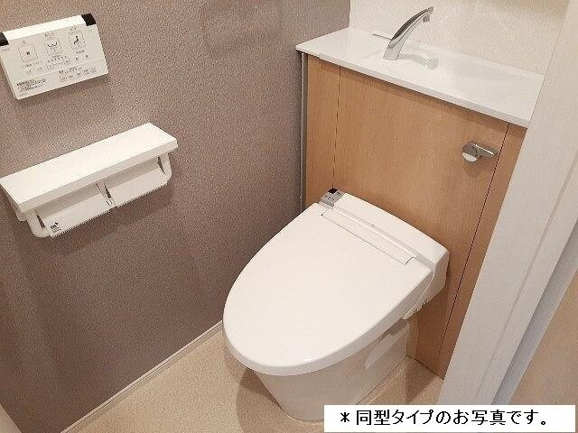 ラ・フュンフの物件内観写真