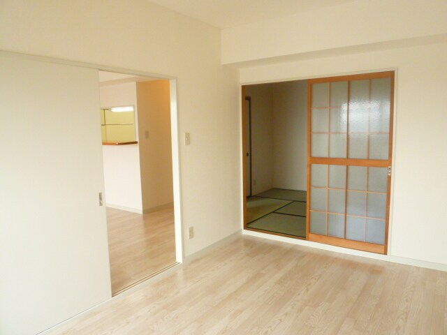 第五西垣ハイツの物件内観写真