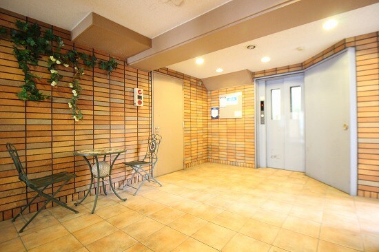 ヴァンクール新栄の物件外観写真