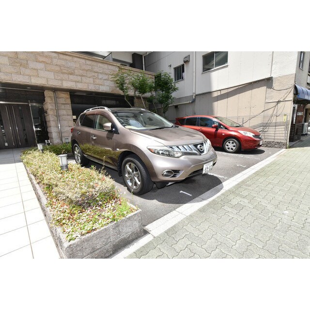 Gramercy Sakaeの物件外観写真