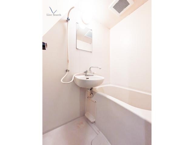 ロマネスク城南第2の物件内観写真