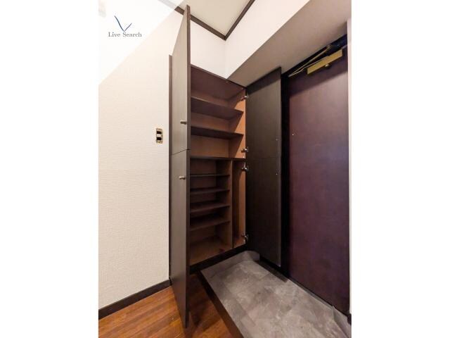 ロマネスク城南第2の物件内観写真