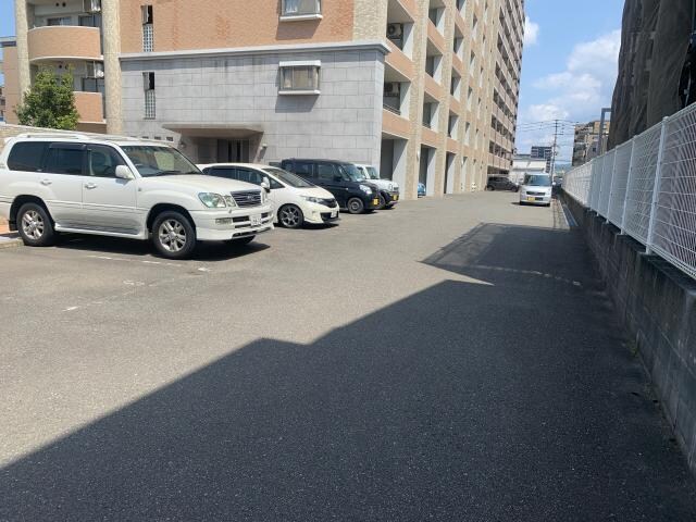 ヴィラクレスト吉塚の物件外観写真