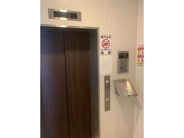 レジディア警固の物件外観写真