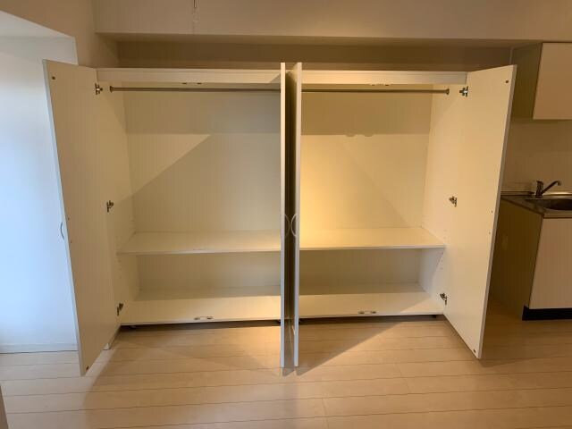 レジディア西新の物件内観写真