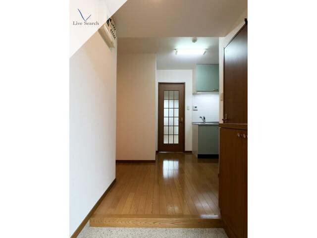 フリューゲル高砂の物件内観写真