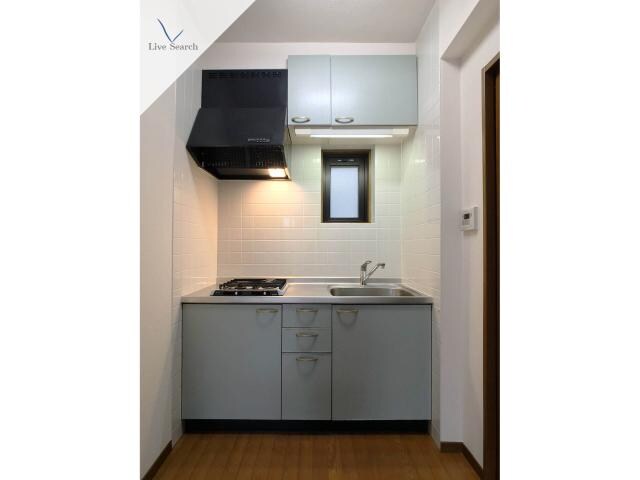 フリューゲル高砂の物件内観写真