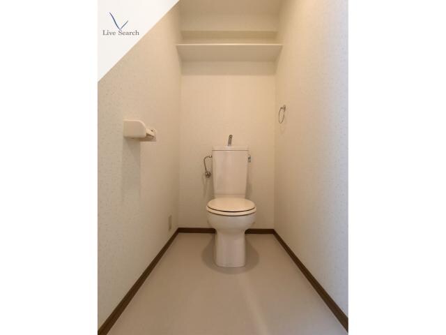 フリューゲル高砂の物件内観写真