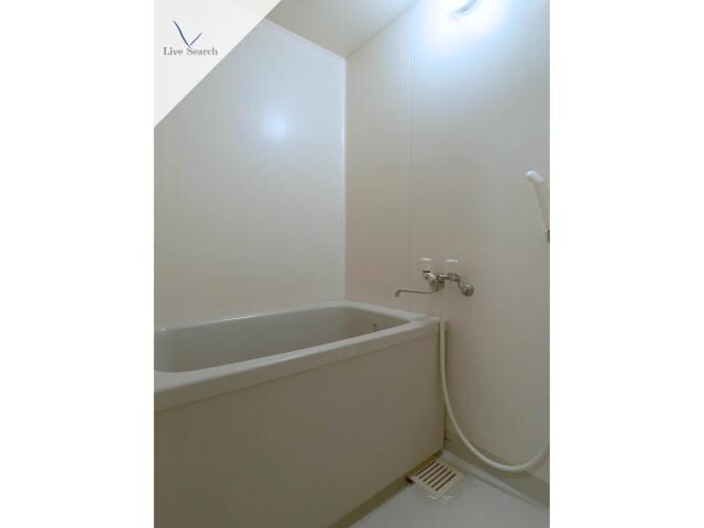 フリューゲル高砂の物件内観写真