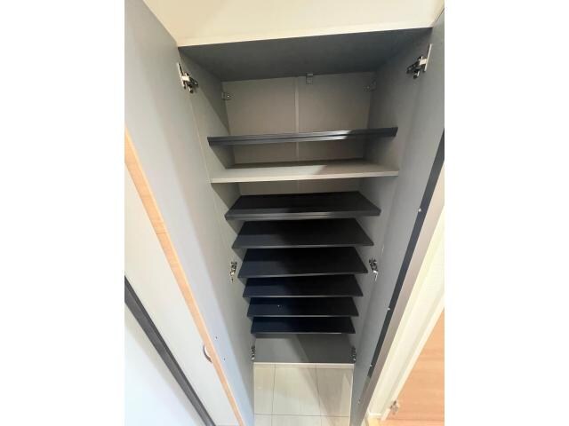 Y・MFLATの物件内観写真