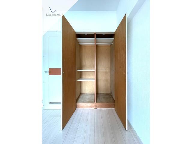 ルエメゾンロワール六本松の物件内観写真