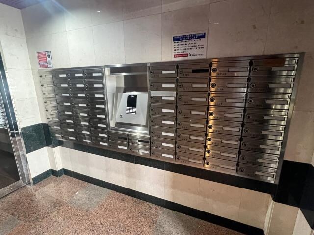 ピュアドーム箱崎ステーションの物件外観写真