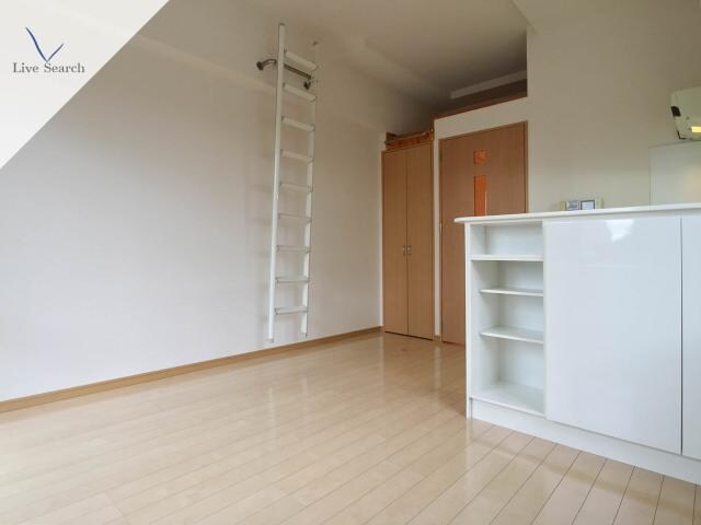 ウエストサイド箱崎の物件内観写真