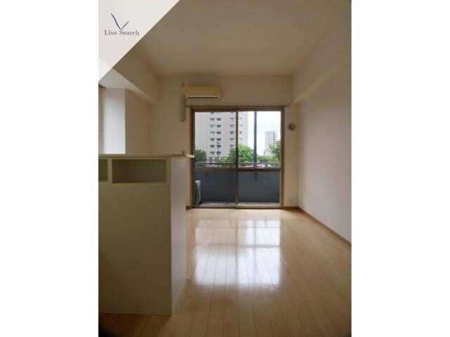 ウエストサイド箱崎の物件内観写真