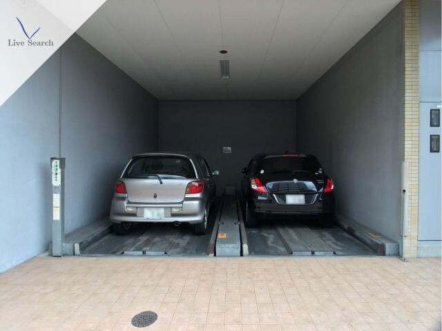 ウエストサイド箱崎の物件外観写真